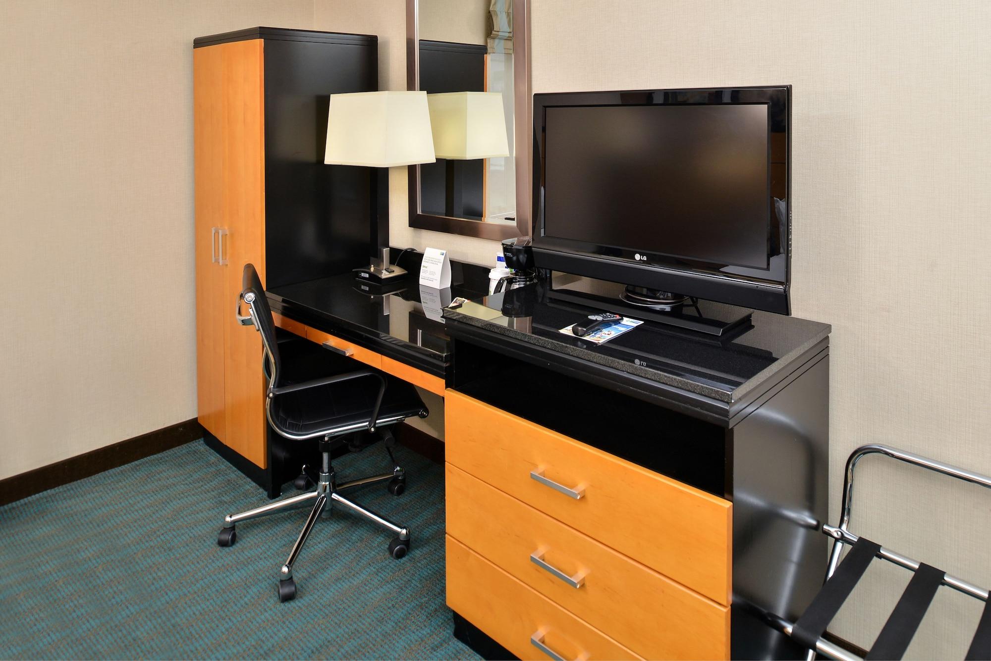 Holiday Inn Express Kennedy Airport, An Ihg Hotel New York Eksteriør bilde
